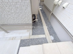 市川市湊新田２丁目